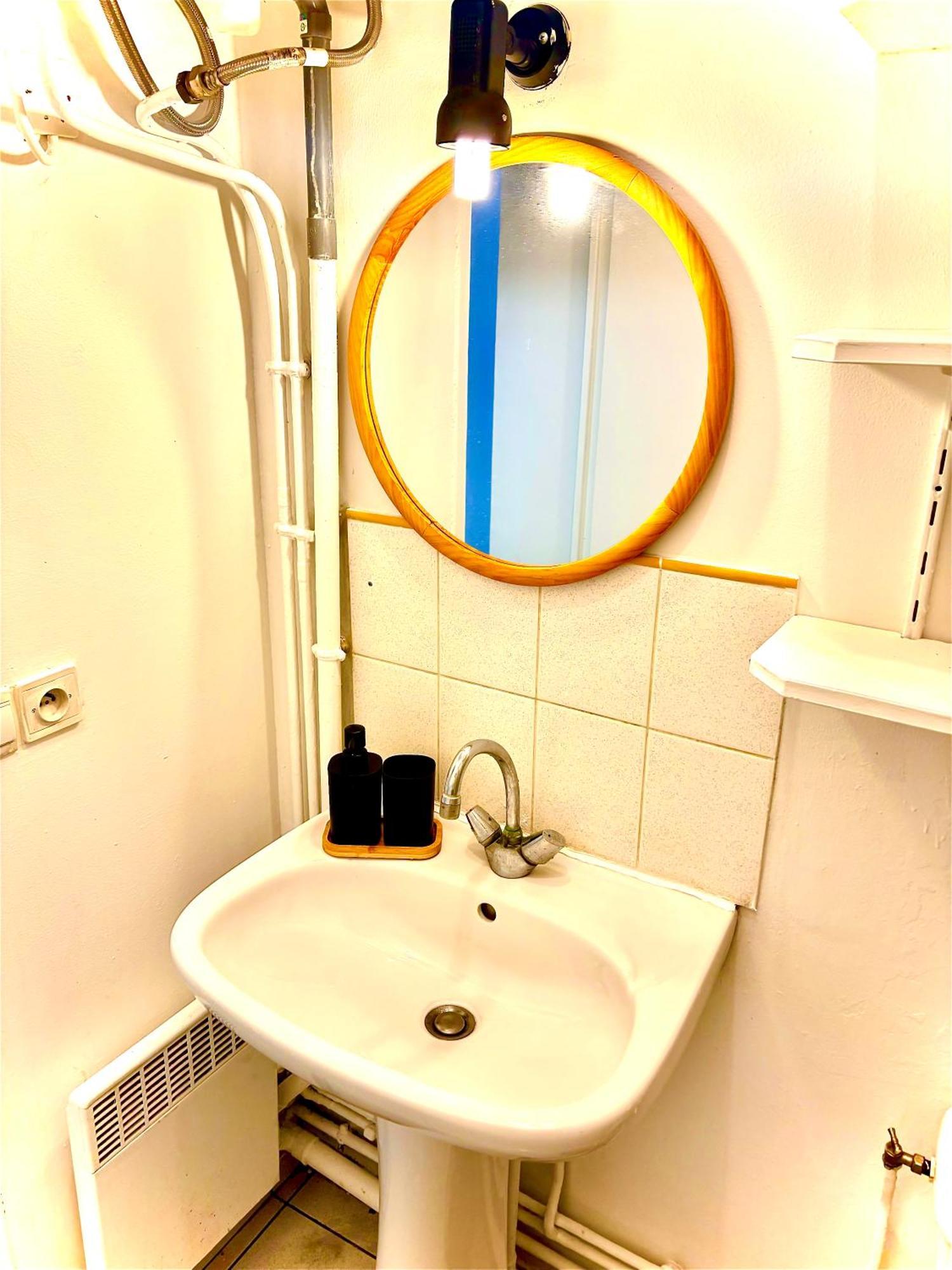 Suite De Charme Proche De La Gare-Internet Haut Debit Reims Exteriör bild